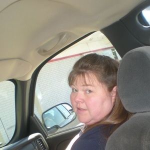 Meet your Posher, Debra